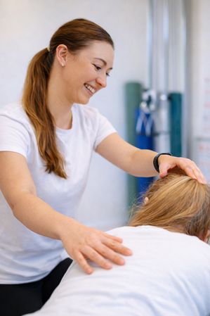 Kristina Engwicht, Physiotherapeutin